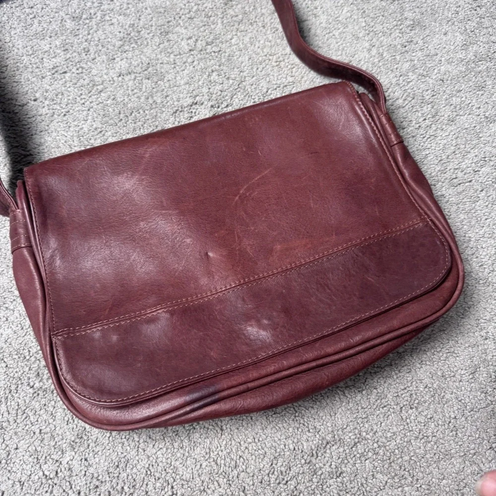 Coronado Leather Shoulder Bag Concealed Carry Burgandy 11x10